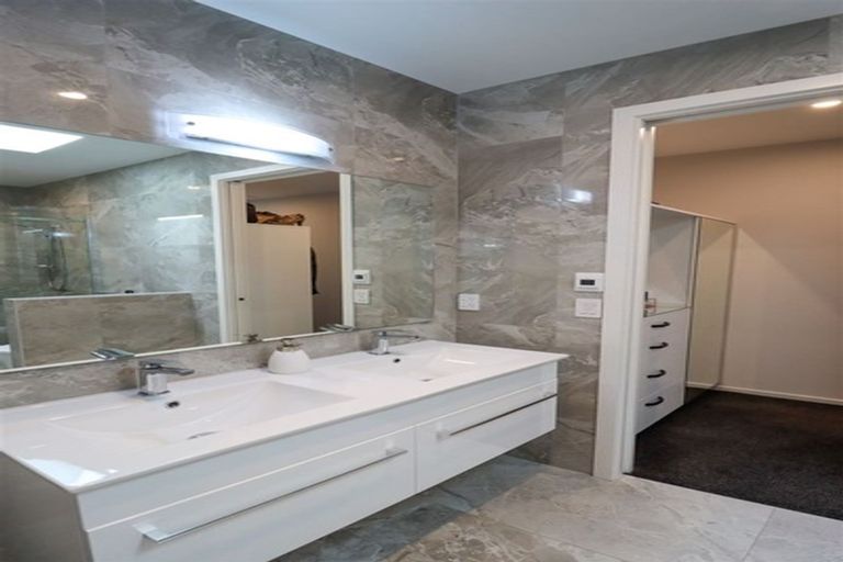 Photo of property in 28 Meadowstone Street, Gleniti, Timaru, 7910