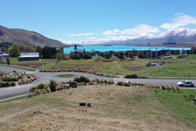 Photo of property in 35 D'archiac Drive, Lake Tekapo, 7999