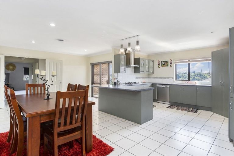 Photo of property in 79 Waterside Drive, Pyes Pa, Tauranga, 3112