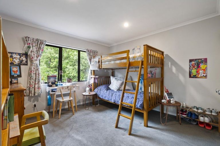 Photo of property in 402 Turitea Road, Turitea, Palmerston North, 4472