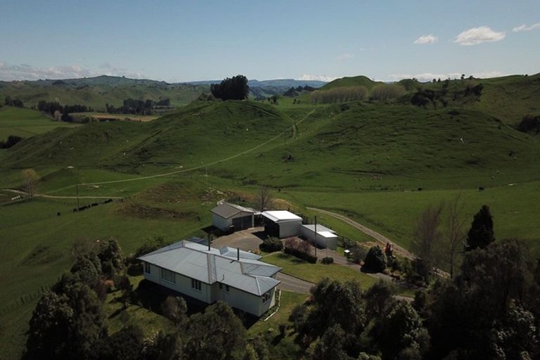 Photo of property in 71 Pukeokahu Road, Taoroa Junction, Taihape, 4793