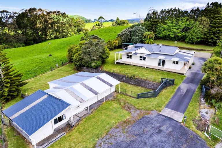 Photo of property in 443 Albert Road, Korito, New Plymouth, 4371