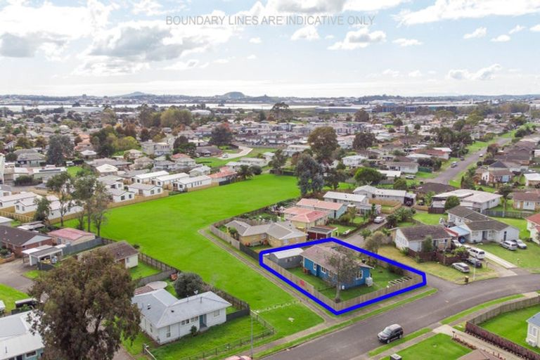 Photo of property in 74 Cranmere Crescent, Mangere East, Auckland, 2024