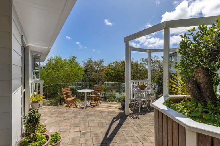 Photo of property in 10 Bosun Terrace, Whitby, Porirua, 5024