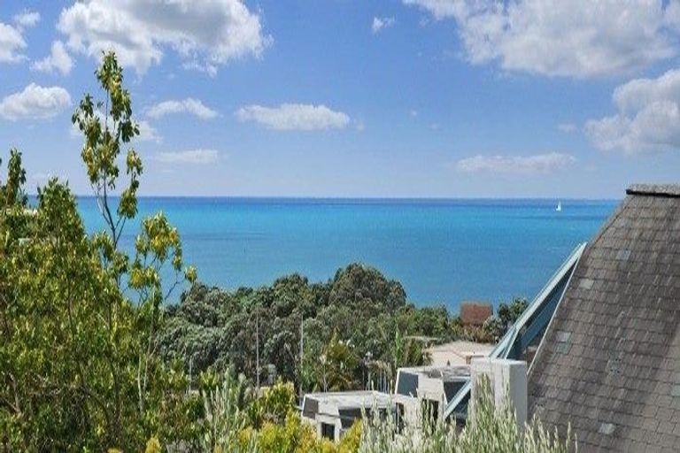 Photo of property in 1/37 Rangitoto Terrace, Milford, Auckland, 0620