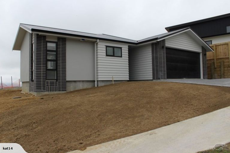 Photo of property in 13 Havana Rise, Grenada Village, Wellington, 6037