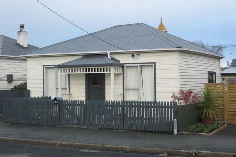Photo of property in 9 Cashel Street, South Dunedin, Dunedin, 9012