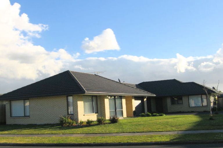 Photo of property in 81 Redcastle Drive, East Tamaki, Auckland, 2013