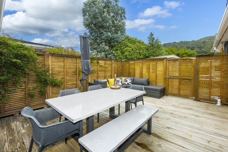 Photo of property in 46 Holdsworth Avenue, Trentham, Upper Hutt, 5018