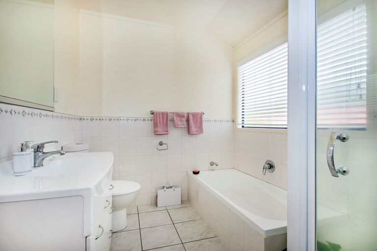 Photo of property in 4 Noone Close, Onerahi, Whangarei, 0110