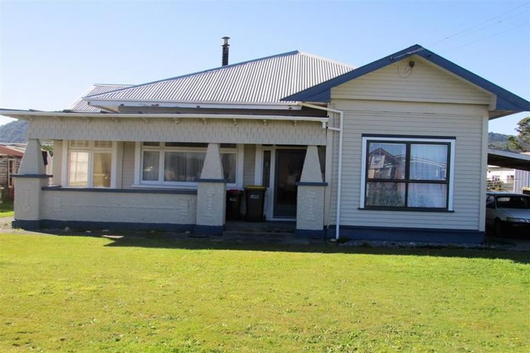 Photo of property in 95 Blake Street, Blaketown, Greymouth, 7805