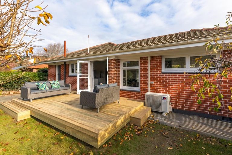 Photo of property in 18 Remuera Avenue, Cashmere, Christchurch, 8022