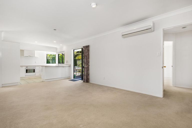 Photo of property in 5/31 Nicholas Road, Somerville, Auckland, 2014