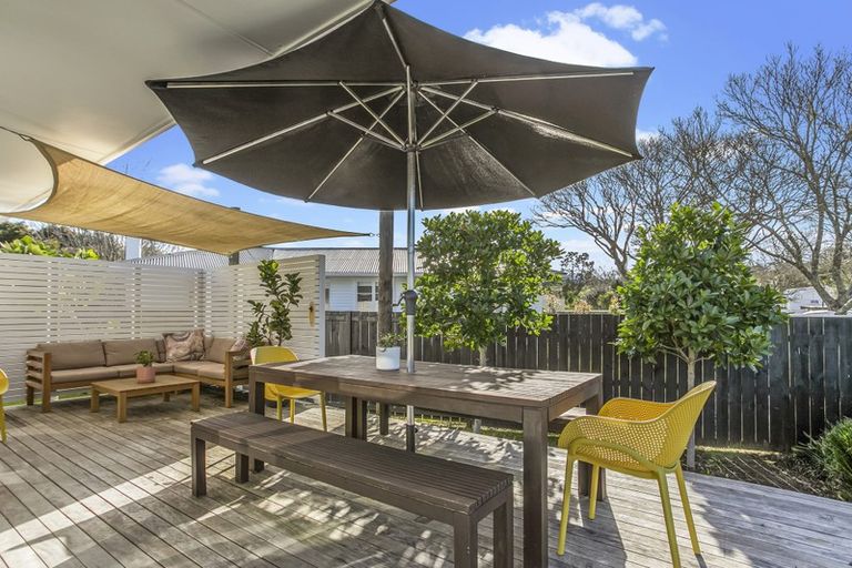 Photo of property in 4 Lynden Avenue, Hillcrest, Auckland, 0627