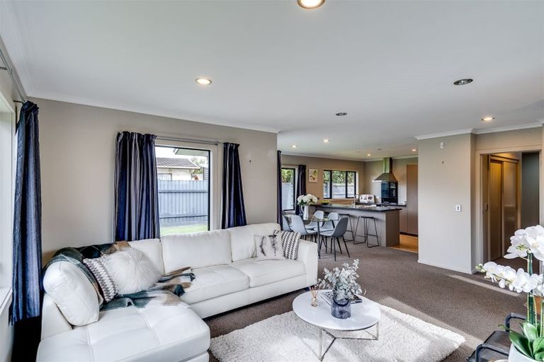 Photo of property in 215a Taradale Road, Pirimai, Napier, 4112