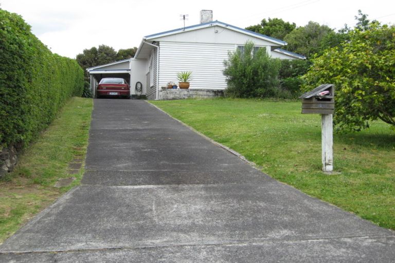 Photo of property in 40 Sullivan Avenue, Mangere Bridge, Auckland, 2022