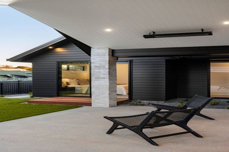 Photo of property in 14 Hugo Shaw Drive, Cambridge, 3434