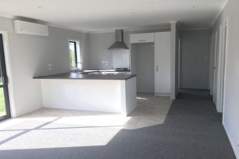 Photo of property in 1/21 Onukutara Place, Huntington, Hamilton, 3281