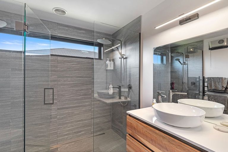 Photo of property in 4 Roles Way, Rolleston, 7615