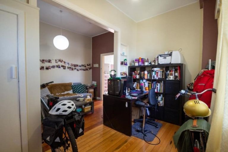 Photo of property in Carillion/the Knoll, 33 Thompson Street, Mount Cook, Wellington, 6011