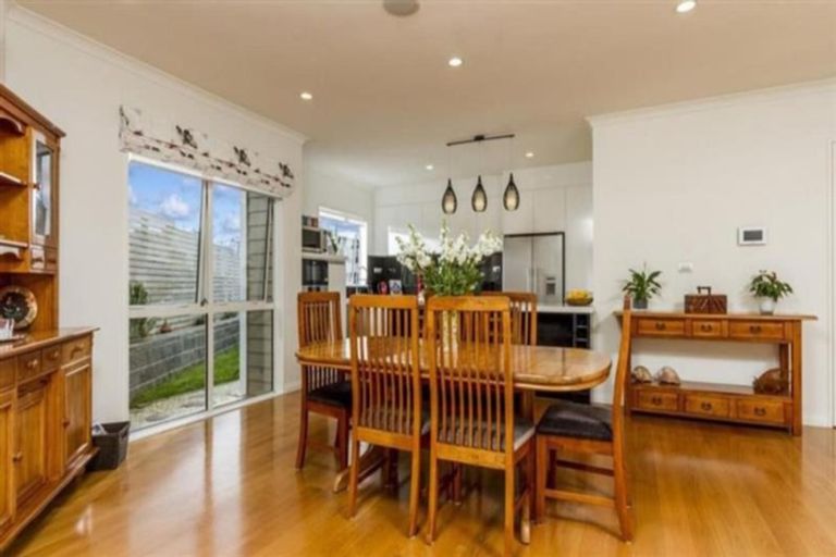 Photo of property in 4 Eastreef Court, Long Bay, Auckland, 0630
