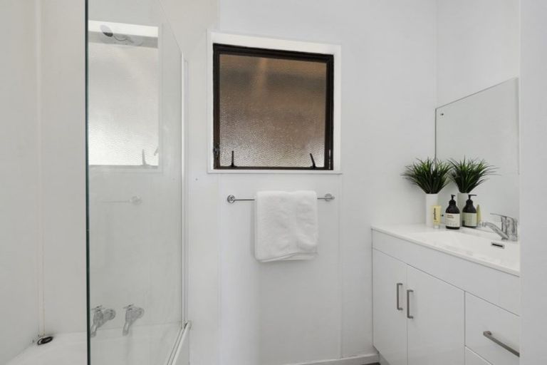 Photo of property in 264b Fergusson Drive, Heretaunga, Upper Hutt, 5018