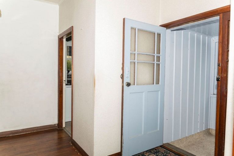 Photo of property in 10 Alexandra Street, Dannevirke, 4930