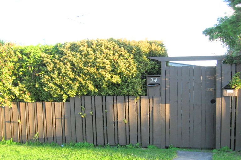 Photo of property in 24 Sunrise Avenue, Mairangi Bay, Auckland, 0630