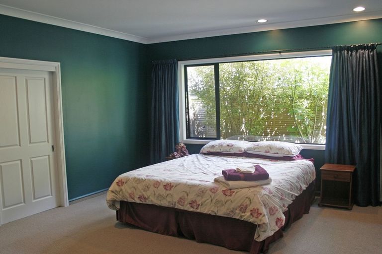 Photo of property in 82 Wakeman Road, Acacia Bay, Taupo, 3330