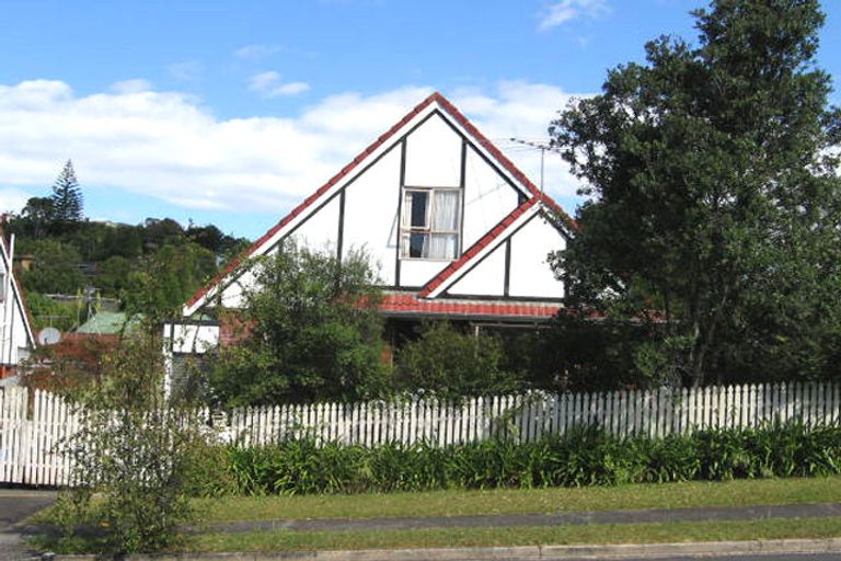 Photo of property in 2/103 Oaktree Avenue, Browns Bay, Auckland, 0630