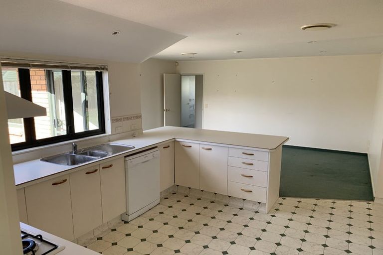 Photo of property in 36 Hadleigh Court, Paraparaumu, 5032