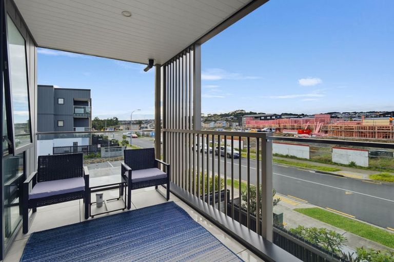 Photo of property in 104/5 Dishys Road, Flat Bush, Auckland, 2019
