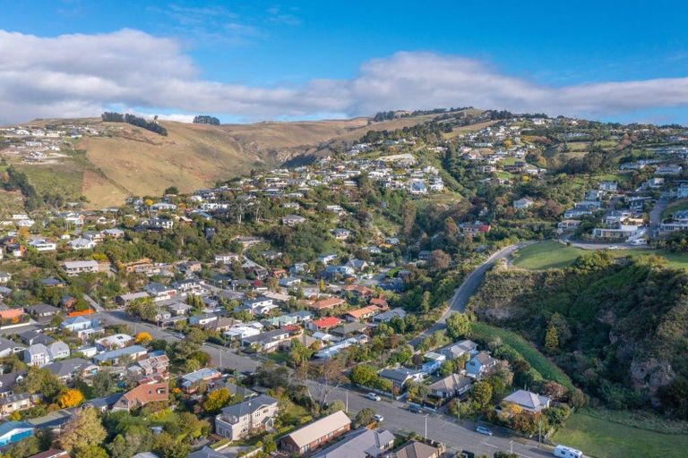 Photo of property in 1/32 Taupata Street, Redcliffs, Christchurch, 8081