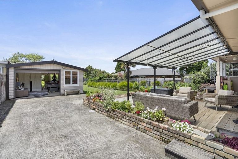 Photo of property in 298 Shakespeare Street, Leamington, Cambridge, 3432