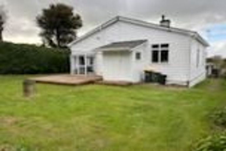 Photo of property in 89 Victoria Avenue, Waiuku, 2123