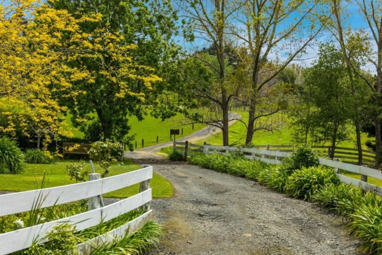 Photo of property in 21 Young Access, Dairy Flat, Silverdale, 0992