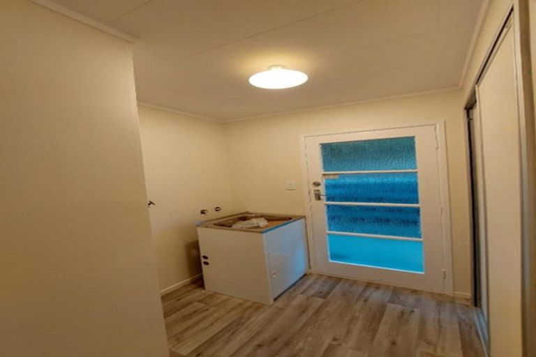 Photo of property in 2/13 Blagdon Road, Blagdon, New Plymouth, 4310