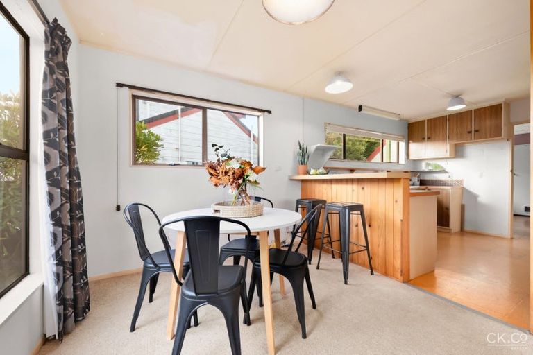 Photo of property in 44 Mossburn Grove, Kelson, Lower Hutt, 5010