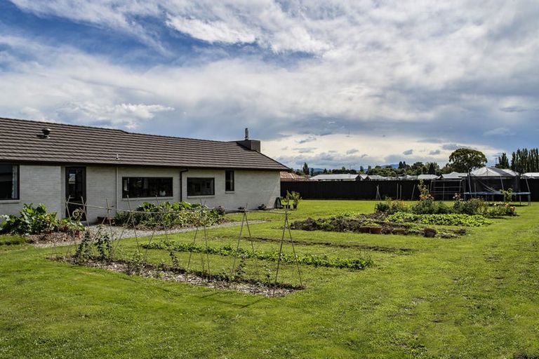 Photo of property in 60 Parsonage Road, Woodend, 7610