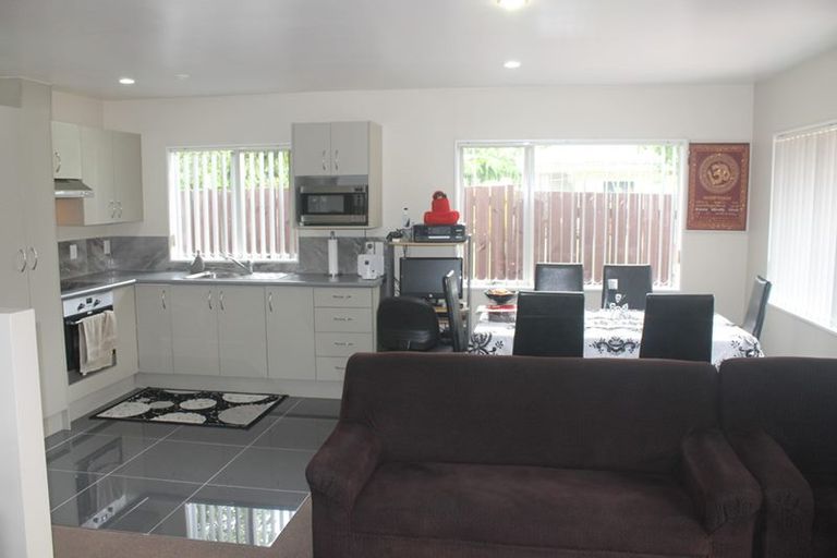 Photo of property in 3/331 Massey Road, Mangere East, Auckland, 2024