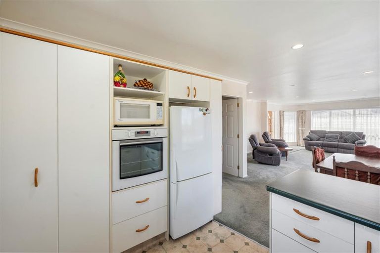 Photo of property in 2b Hoyte Place, Pukehangi, Rotorua, 3015