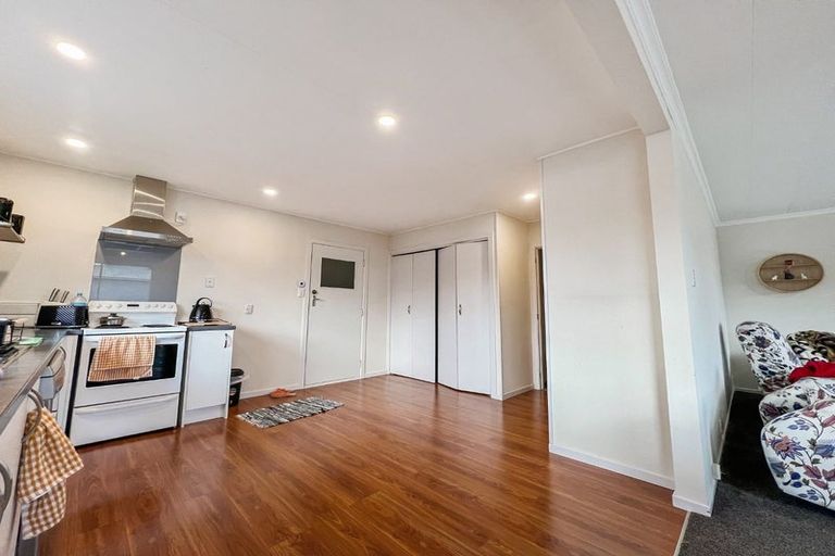 Photo of property in 19 Grange Street, Winton, 9720