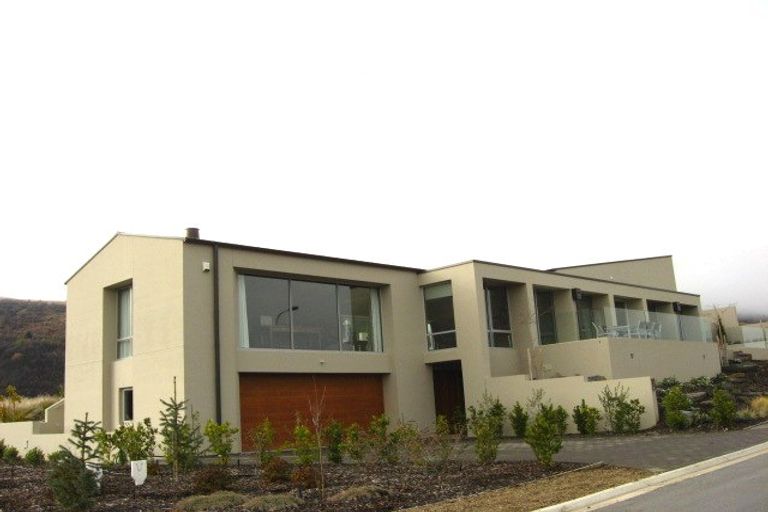 Photo of property in 1 Advance Terrace, Arrowtown, 9302