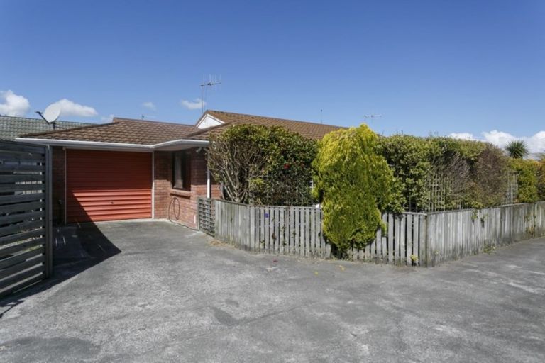 Photo of property in 2/137 Te Heuheu Street, Taupo, 3330
