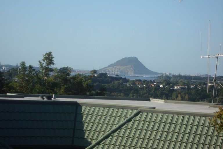 Photo of property in 2/29 Philomel Crest, Welcome Bay, Tauranga, 3112