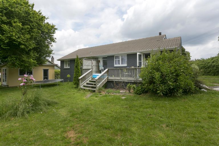 Photo of property in 2 Nikau Street, Wairakei, Taupo, 3332