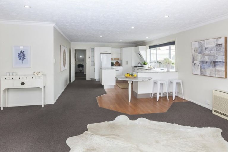 Photo of property in 24 Hillcrest Place, Avonhead, Christchurch, 8042