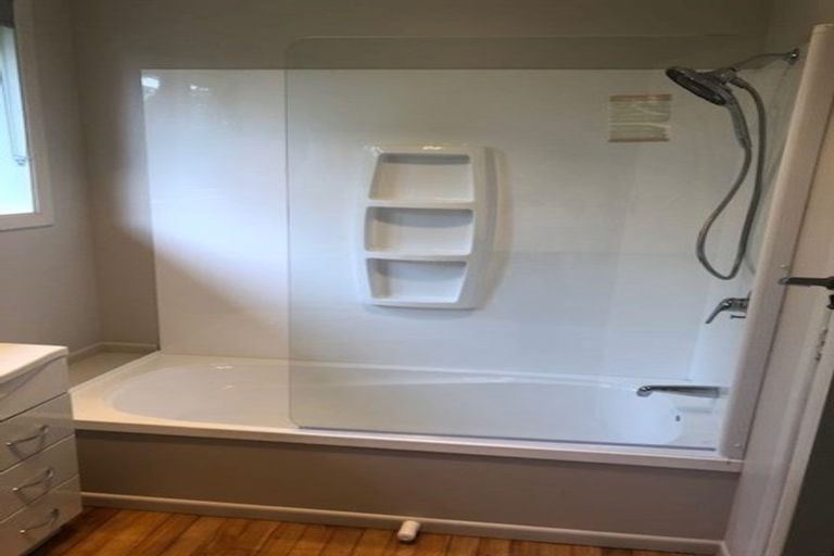 Photo of property in 8a Wharepaina Crescent, Springfield, Rotorua, 3015