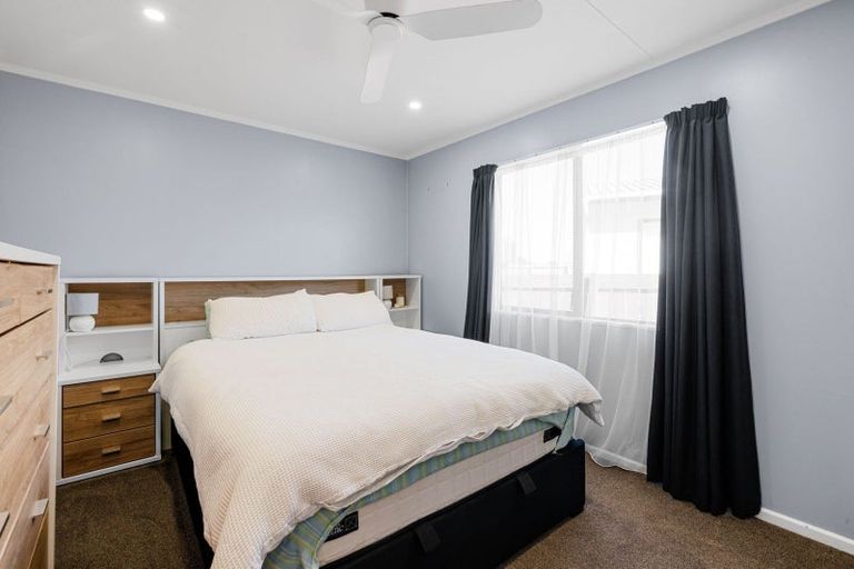 Photo of property in 32a Odlin Crescent, Nawton, Hamilton, 3200