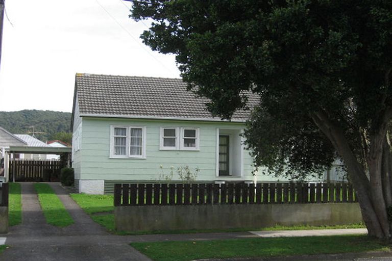 Photo of property in 7 Poole Street, Taita, Lower Hutt, 5011